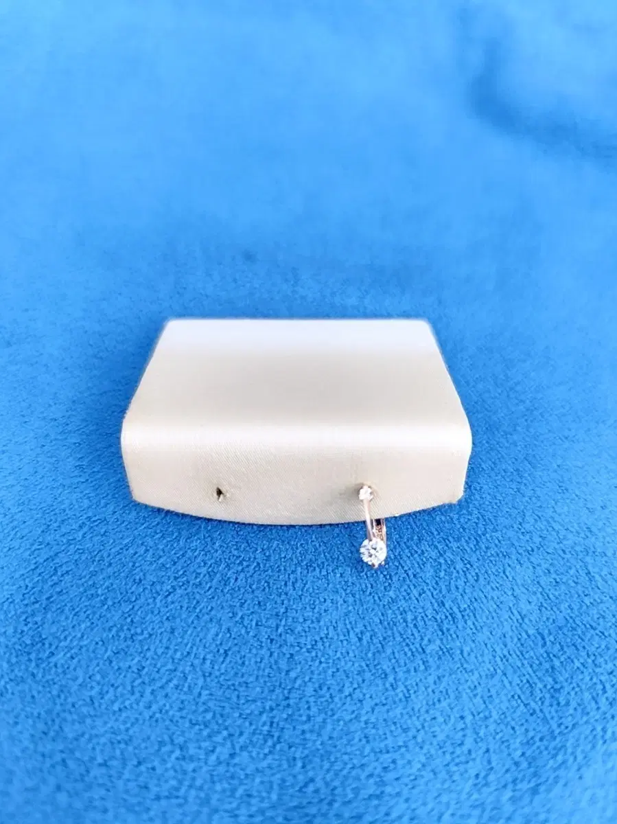 14k 귀걸이 반쪽