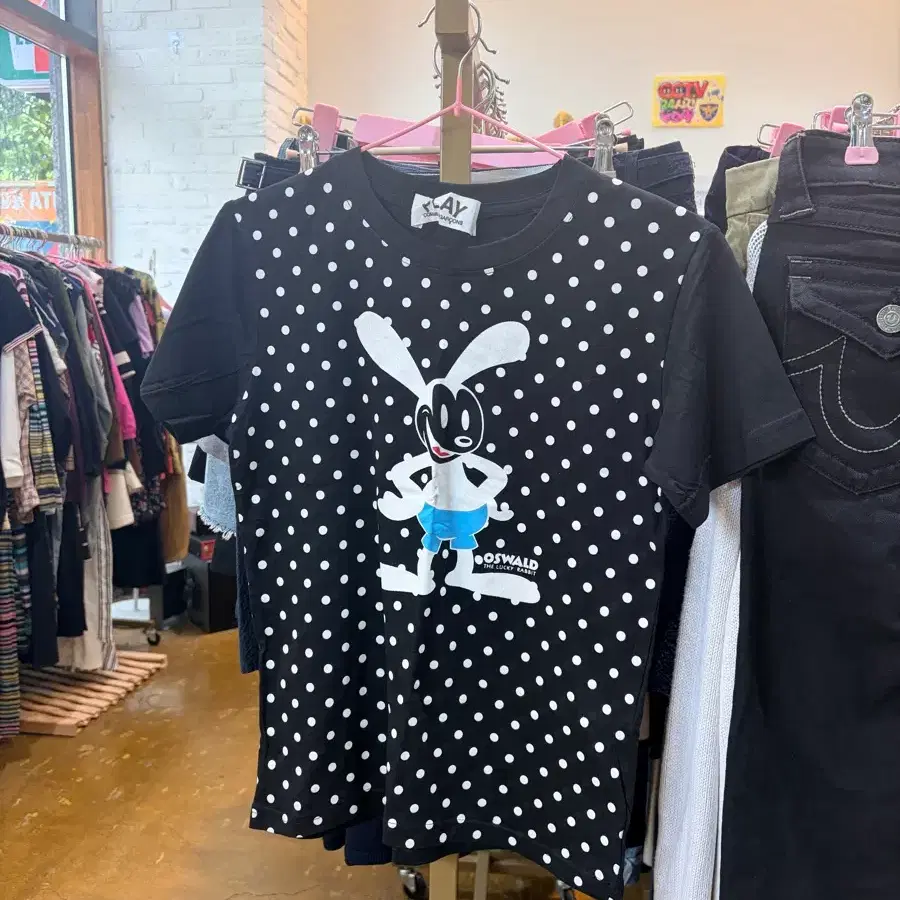 꼼데가르송 오스왈드 와플 반팔티 블랙