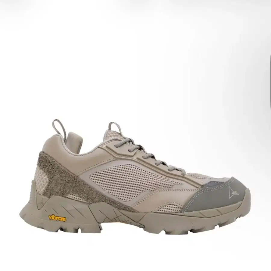 Roa Hiking Lhakpa Mesh Khaki 로아 하이킹 락파 메쉬 카키