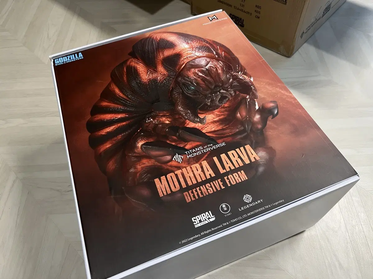 스파이럴스튜디오 고질라 TOTM 모스라 라바 디펜시브폼