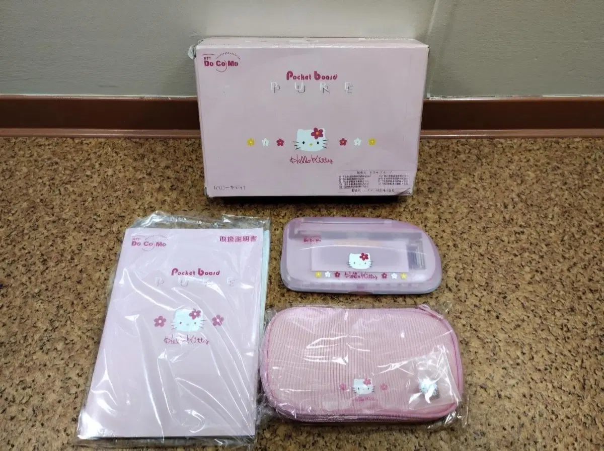 산리오 레트로 고전 키티 도코모 포켓보드 퓨어 핑크 풀세트