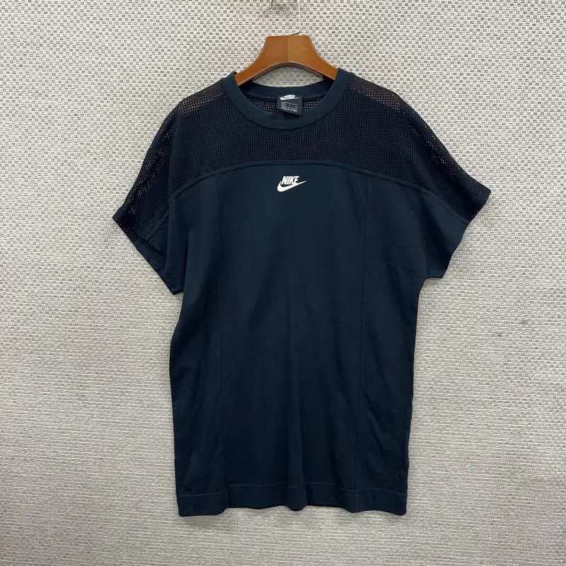 나이키 반팔티 S D08799