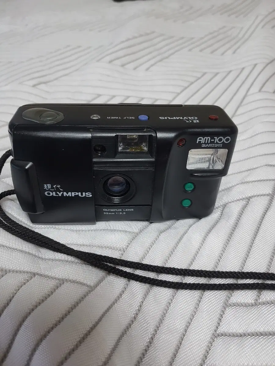 올림푸스 AM-100 필름 카메라