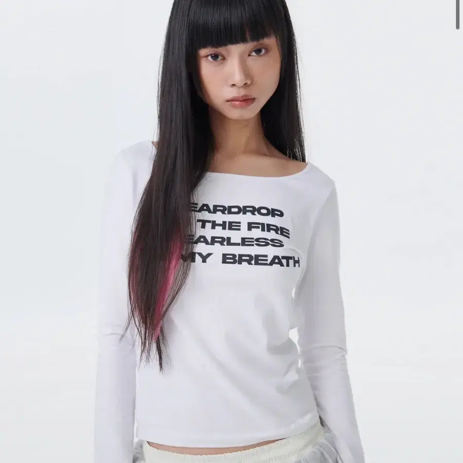 러닝하이 레터링 슬림 티셔츠 화이트