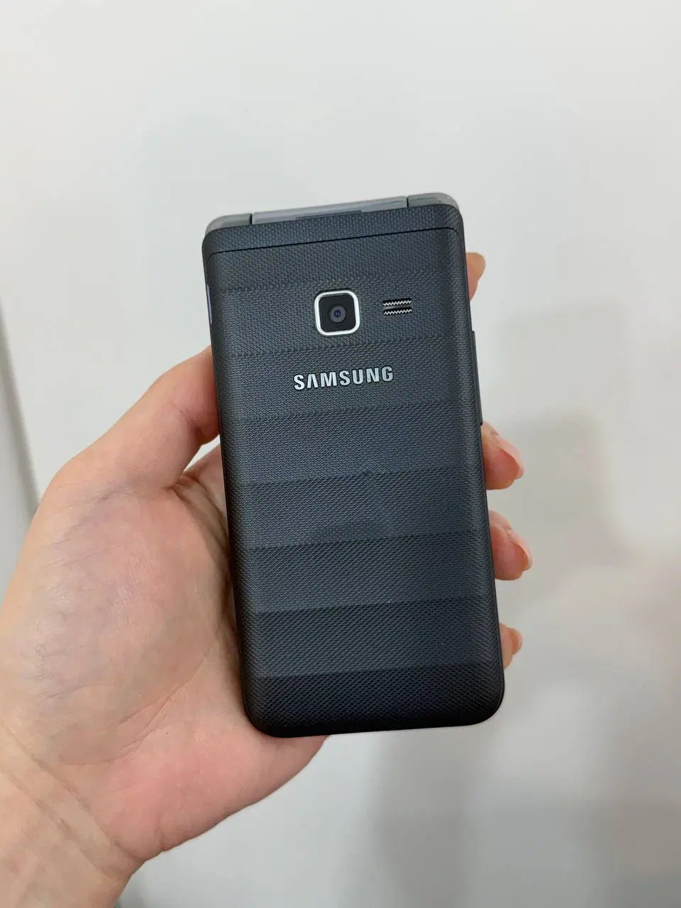 갤럭시폴더(G155) 블랙 8GB Y1853