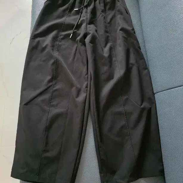 블랙 와이드 팬츠 M 사이즈