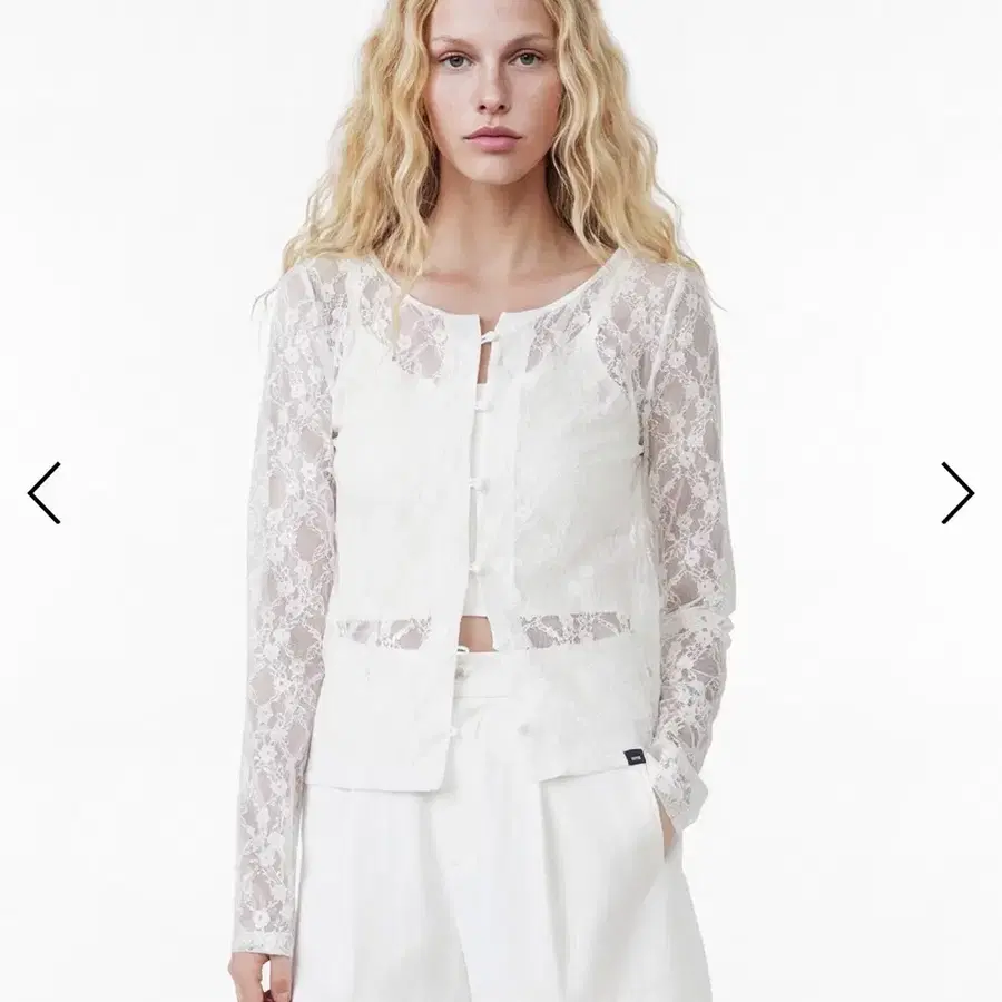 [노머] SHEER LACE CARDIGAN WHITE 새옷