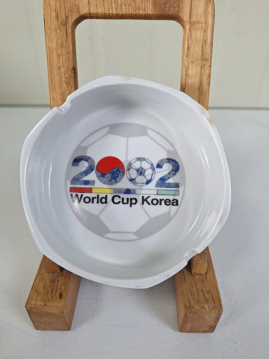 근대사 수집 자료 옛날 백자 도자기 02년 한일 월드컵 다방 재떨이
