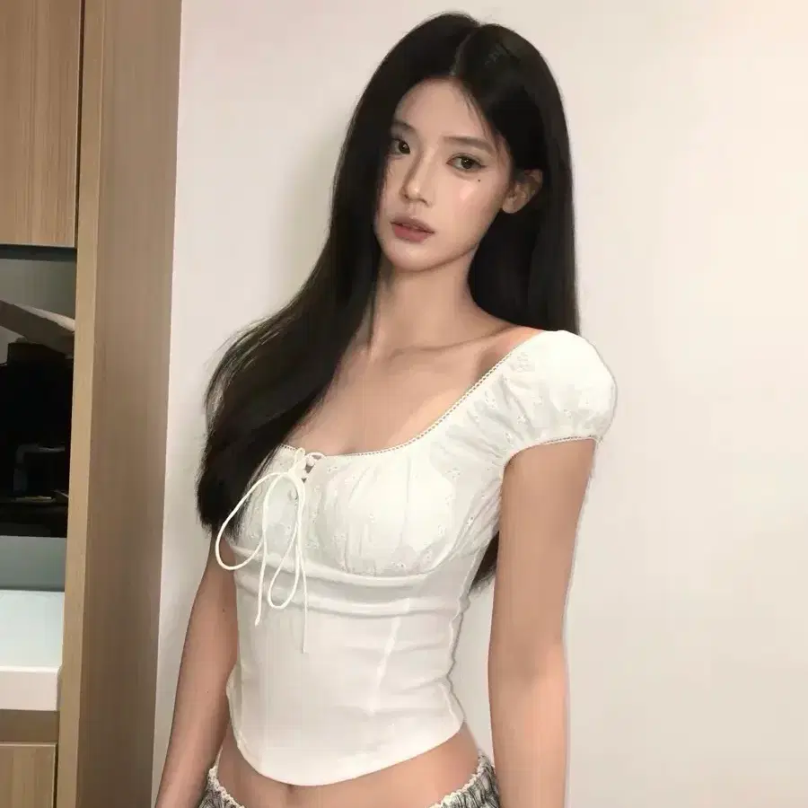 펀칭 퍼츠 반팔 블라우스