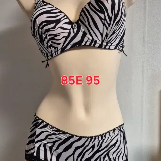 오길트 얼룩말 패턴 브라팬티 세트 85E/95