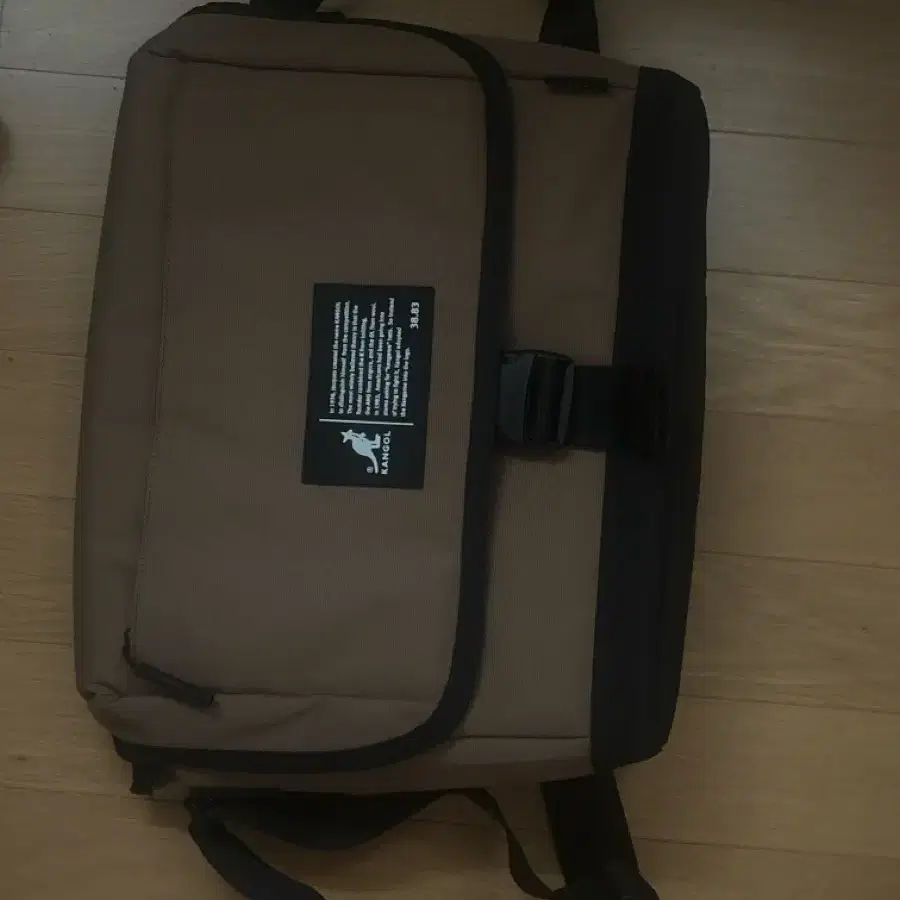캉골 메신저백 베이지