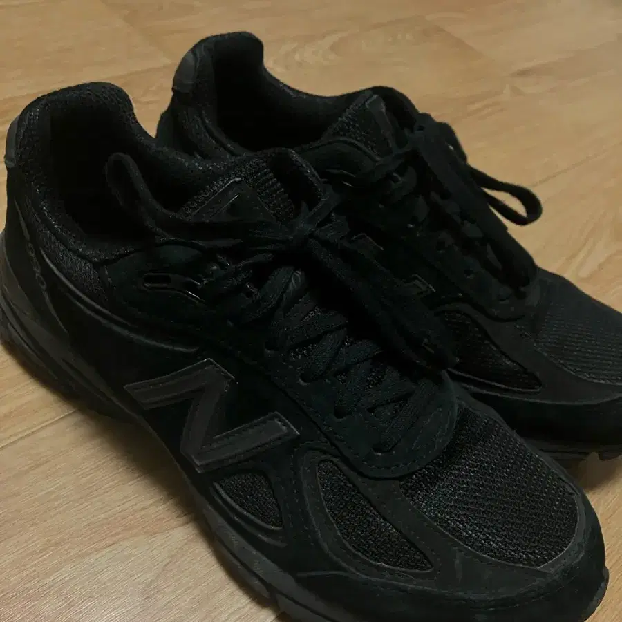 뉴발란스 990v4 260