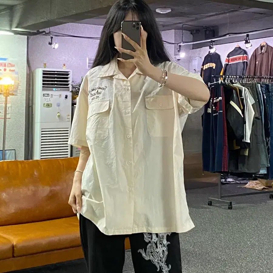 아웃스탠딩 오픈 카라 반팔 셔츠 B5424