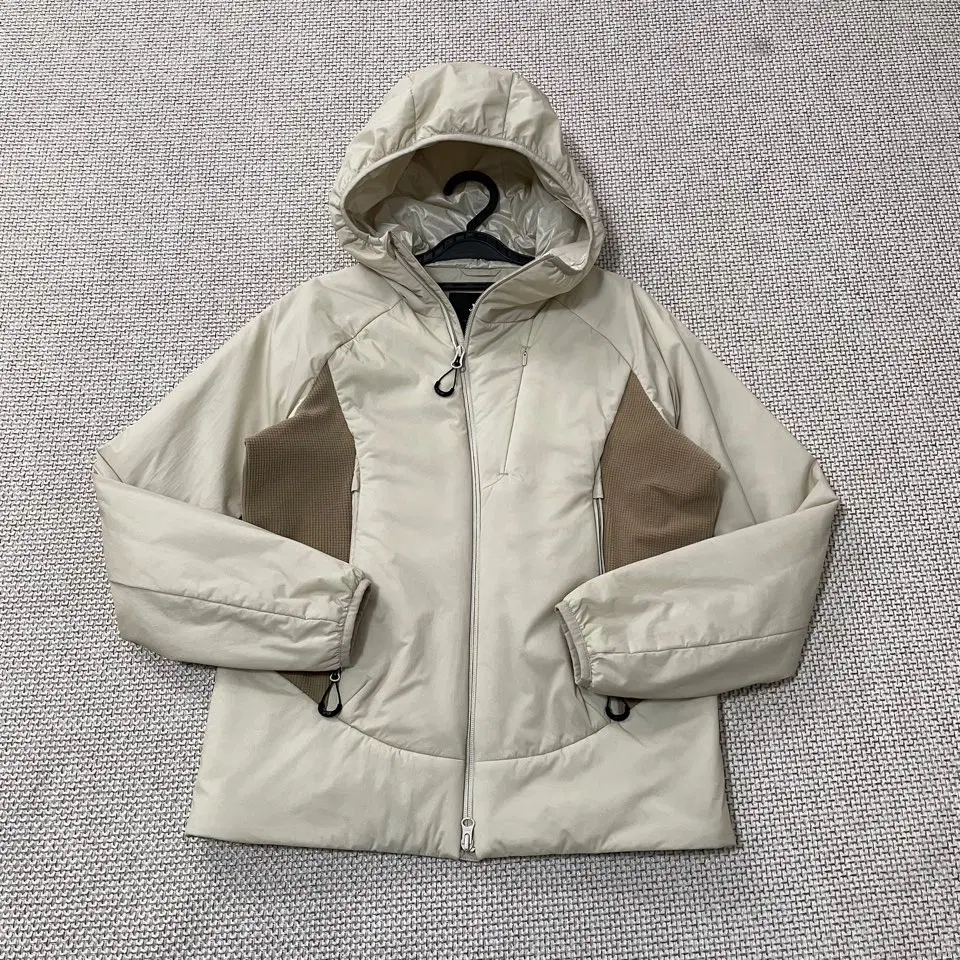 XS 코오롱 WM 프리마로프트 인슐레이션 자켓 26SS B.7059