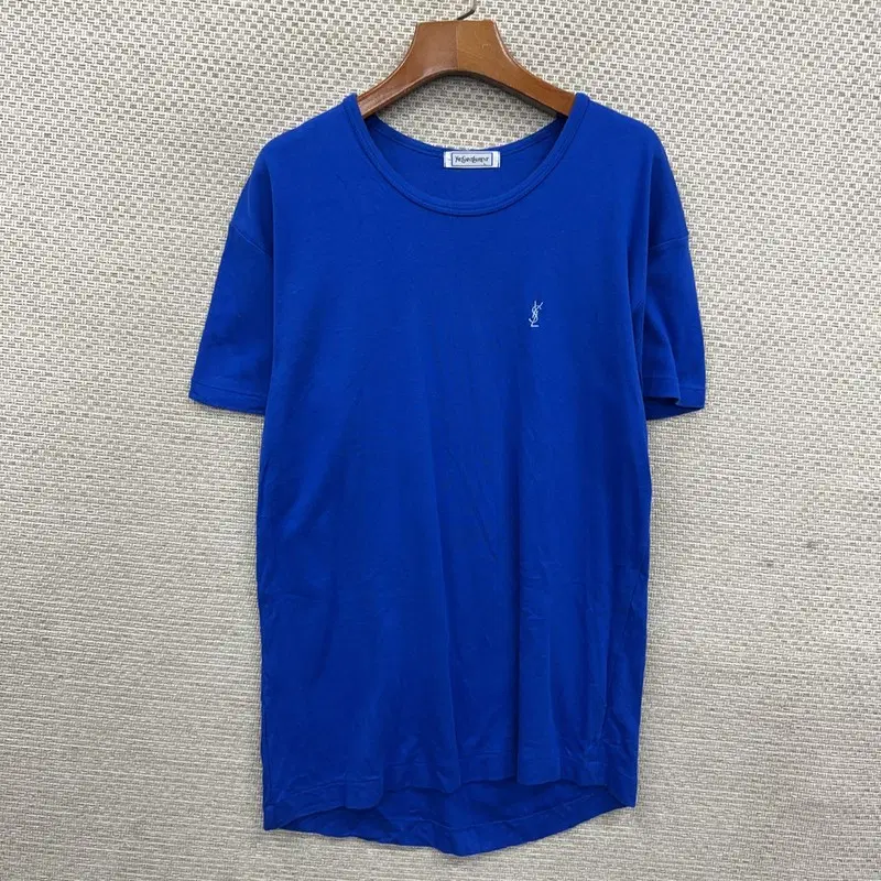 입생로랑 YSL 반팔티 L D08783
