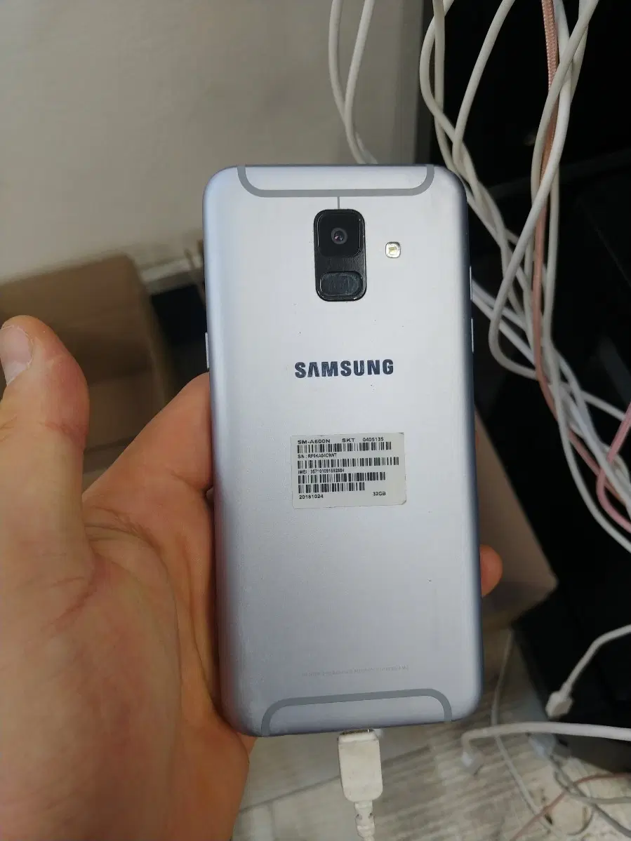 삼성 갤럭시 A600N 실버