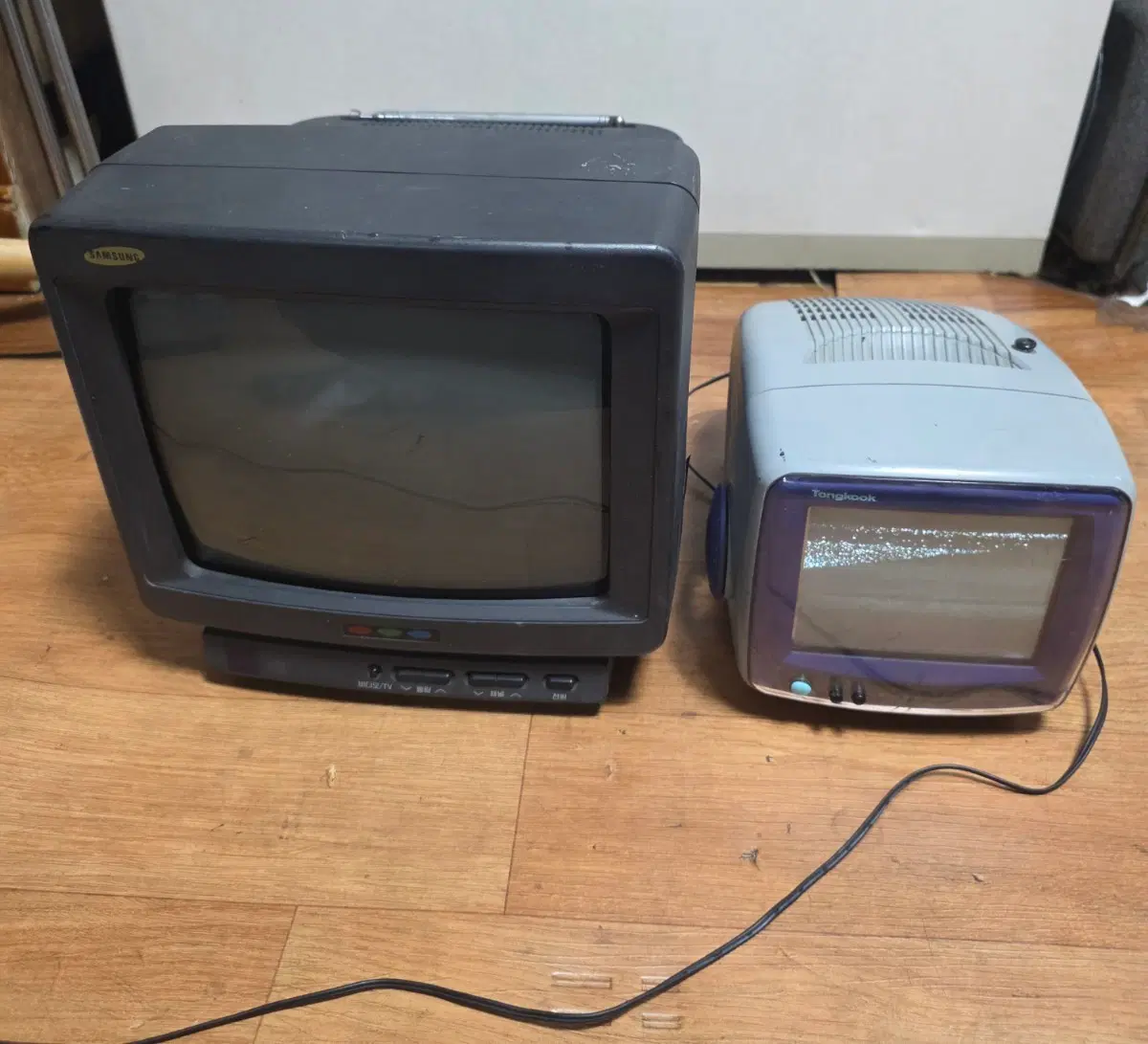 삼성 동국 텔레비전 2대.빈티지 고장수리용
