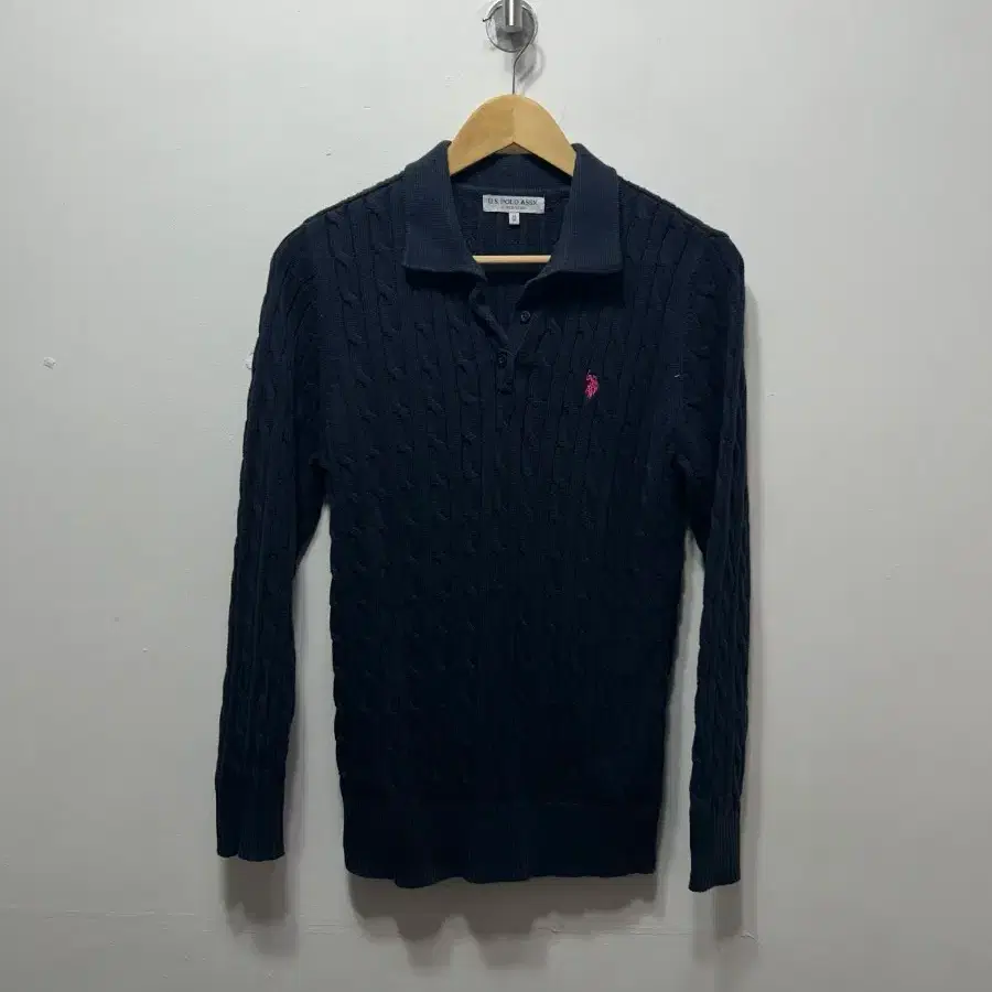 US POLO ASSN 케이블 니트 카라티 M