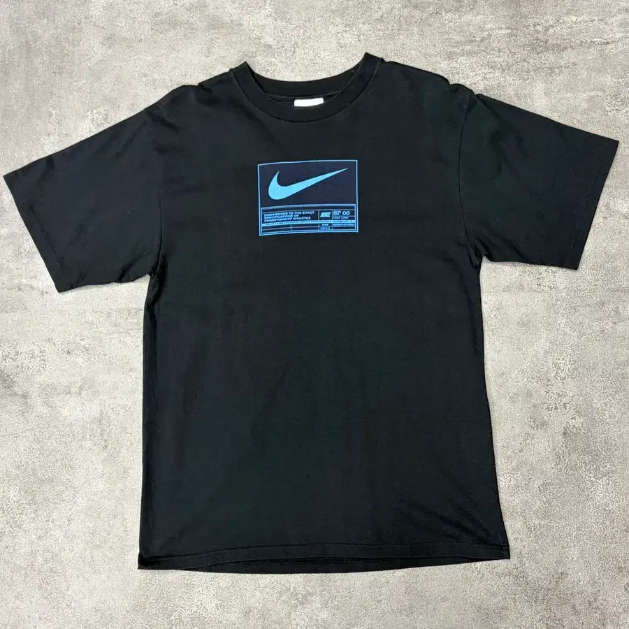 Vintage 00s Nike SP00 Center Graphic T-Shirt Black
