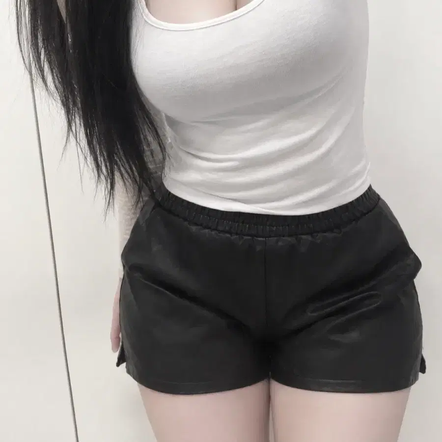블랙 여성 레더팬츠 가죽 반바지 FREE