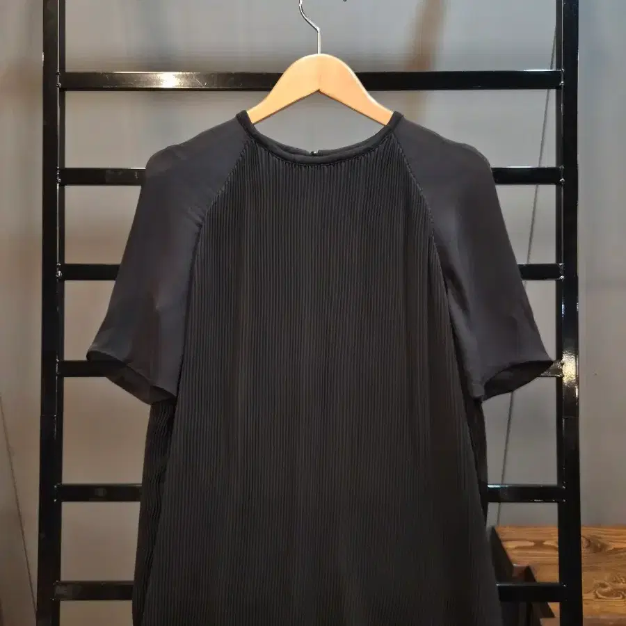 [S] 마시모두띠 Massimo Dutti 실크소매 플리츠 블라우스 4.5