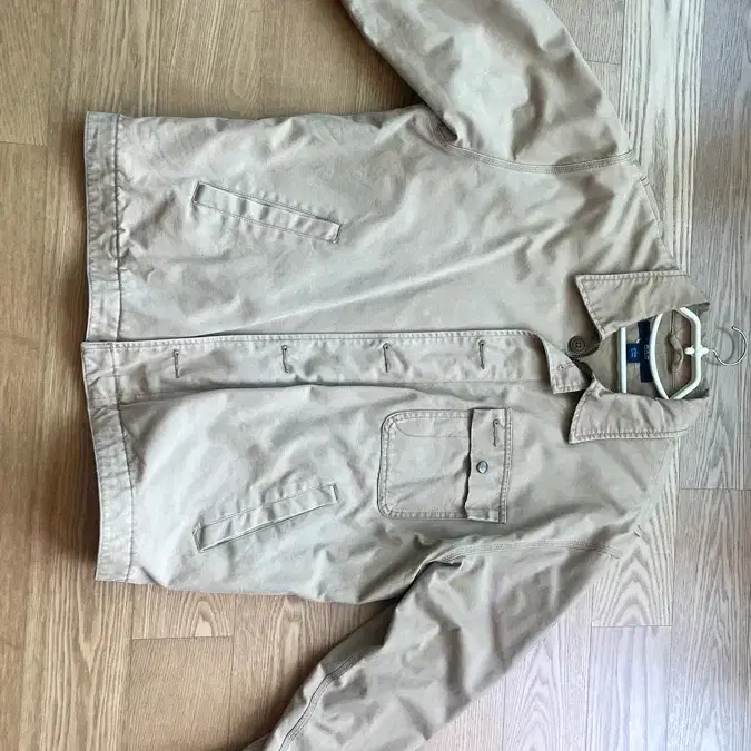 gap 아이보리색 자켓 105 사이즈 팝니다
