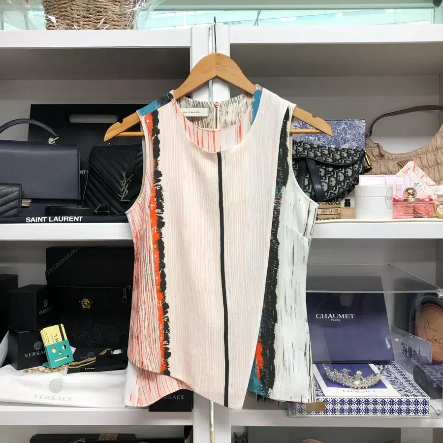 [ CEDRIC CHARLIER ] 세드릭 샬리에 슬리브리스 블라우스