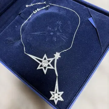 SWAROVSKI 스타 모티브 목걸이
