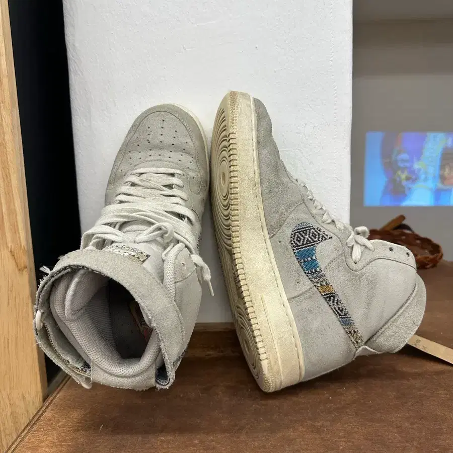 Nike 나이키 에어포스 1 하이 Lv 8
