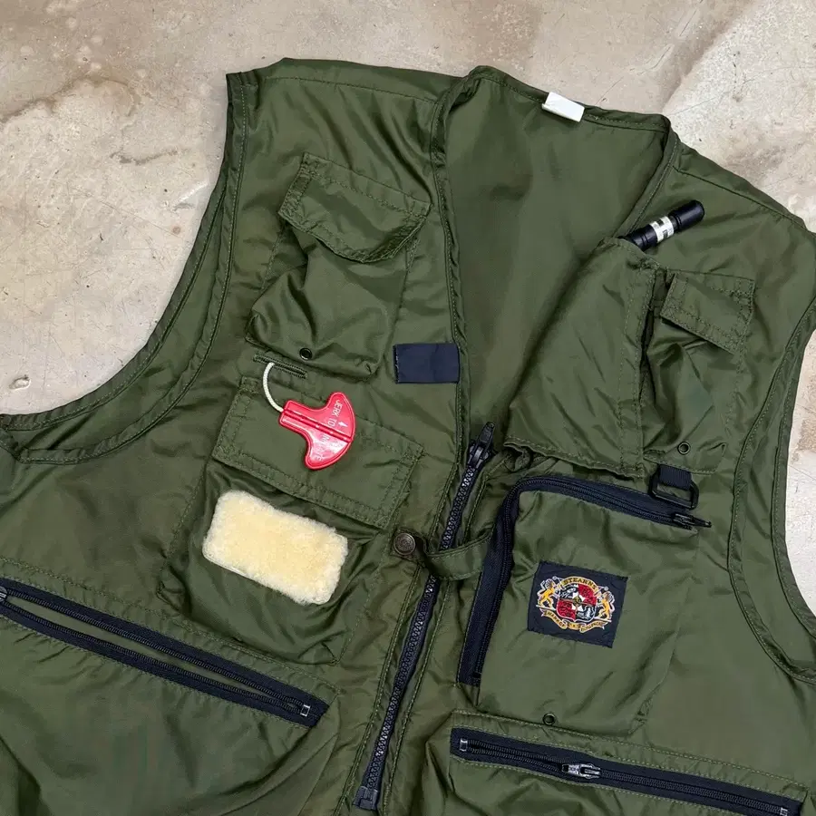 L USA 90s 멀티 포켓 베스트