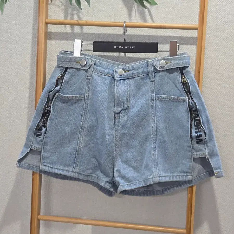 예쁜 데님 반바지