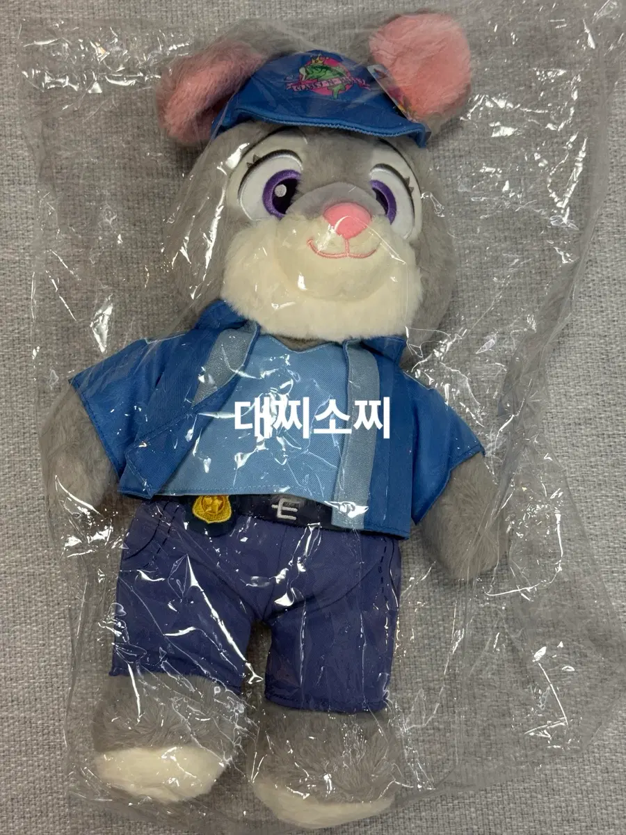디즈니 쥬토피아2 쥬디 봉제인형 중대형 레더 홀리데이 시리즈