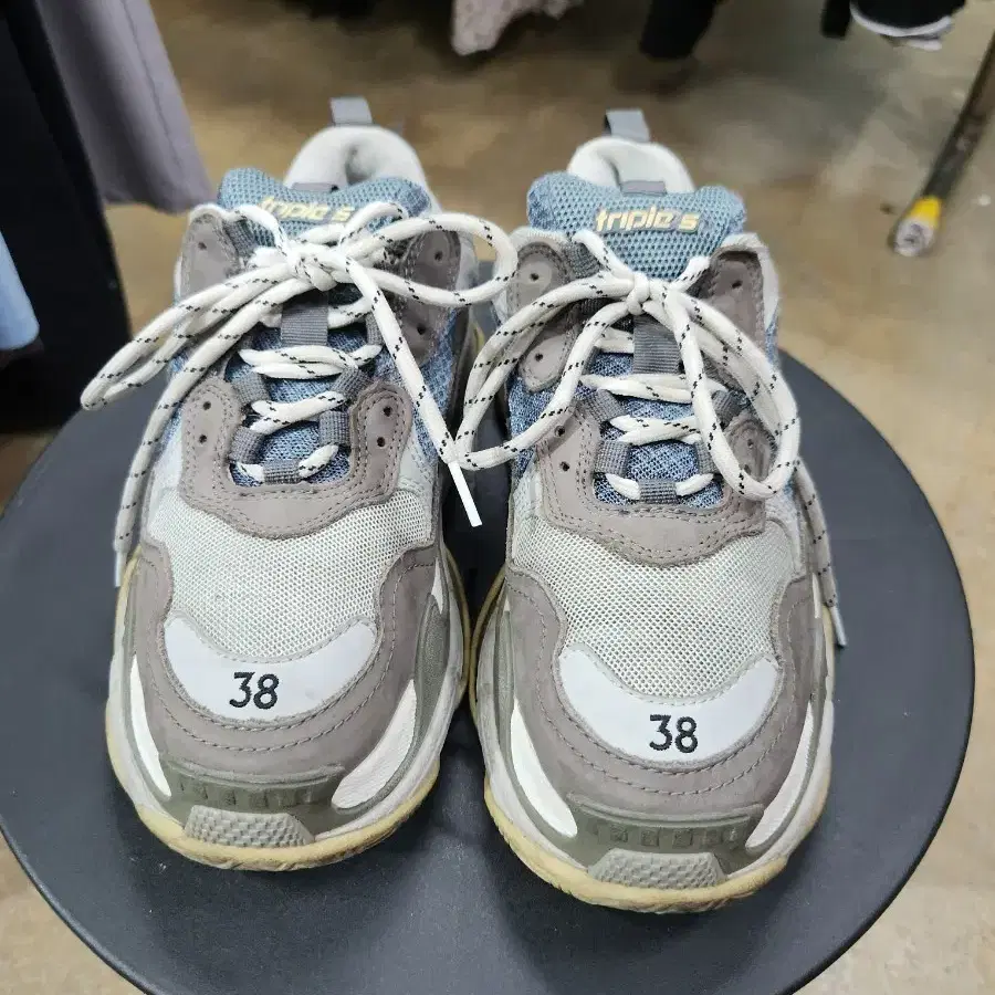 발렌시아가 트리플S 스니커즈 38