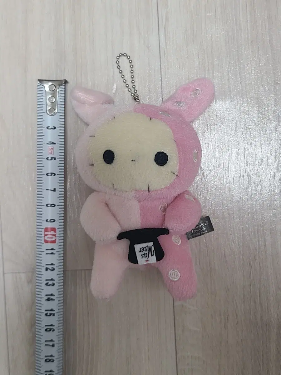 핑크색 토끼 인형 키링 판매합니다.