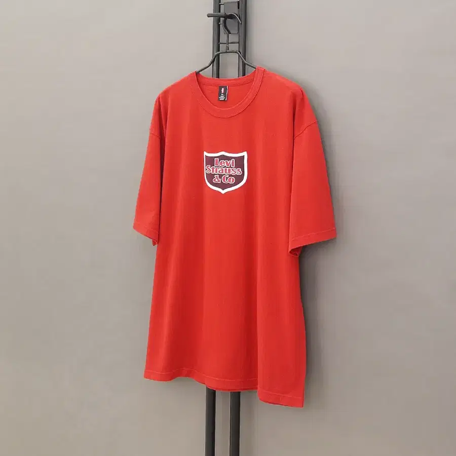 Levi's 90's USA 리바이스 미국제조 엠블럼 프린팅 크루넥 반팔티XL~110