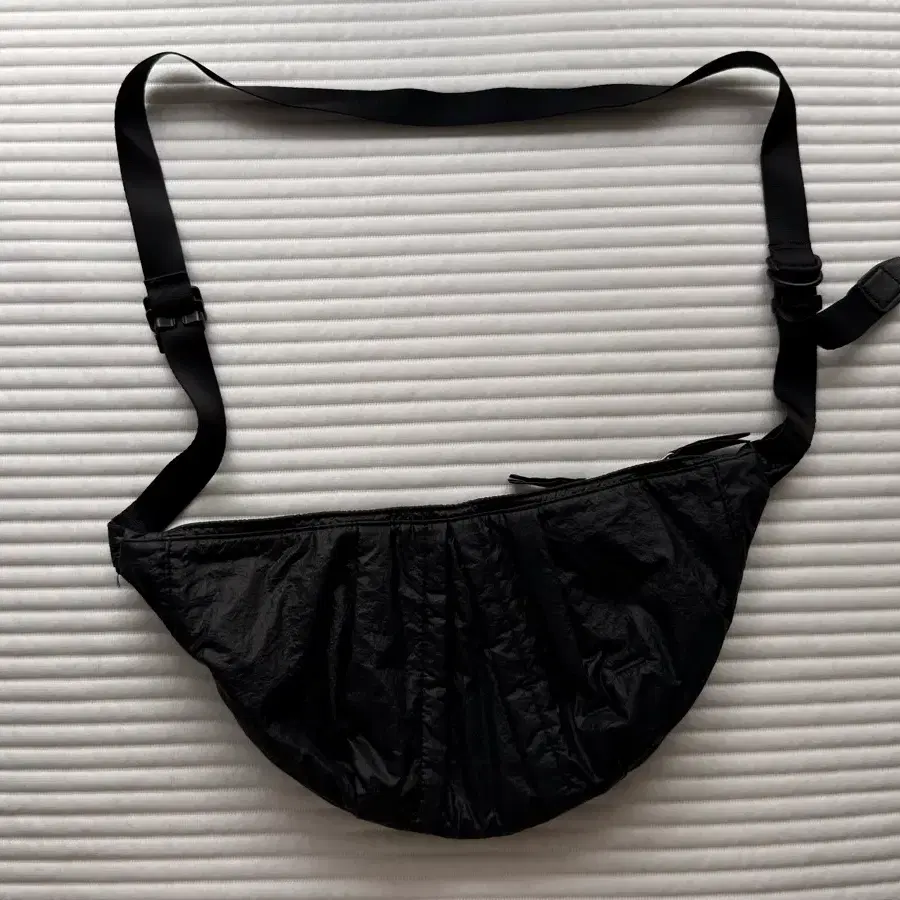 폴리테루 카프백 블랙