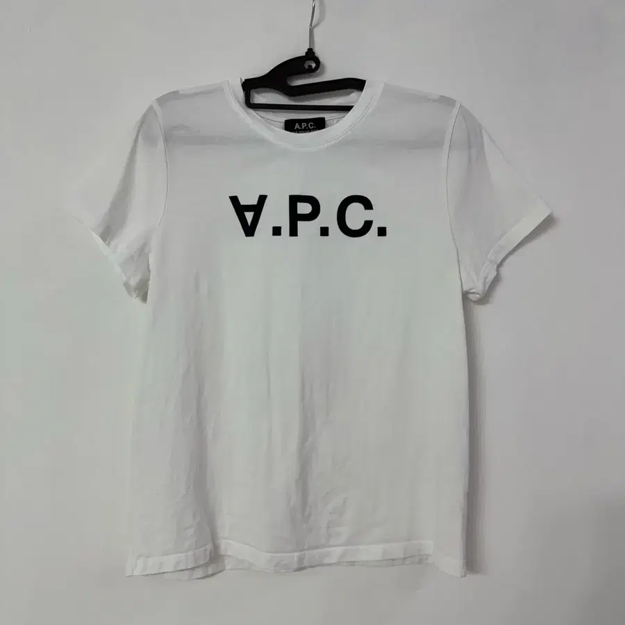 A.P.C 아페쎄 로고 반팔티 화이트 S 정품
