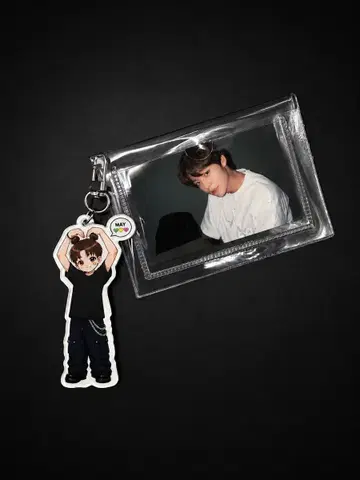 박지훈 사과나무 키링 판매:)