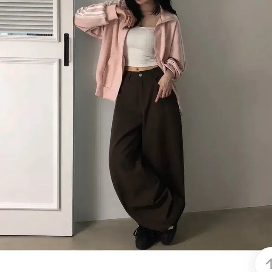 알코 하이웨스트 뒷밴딩 절개 와이드 팬츠