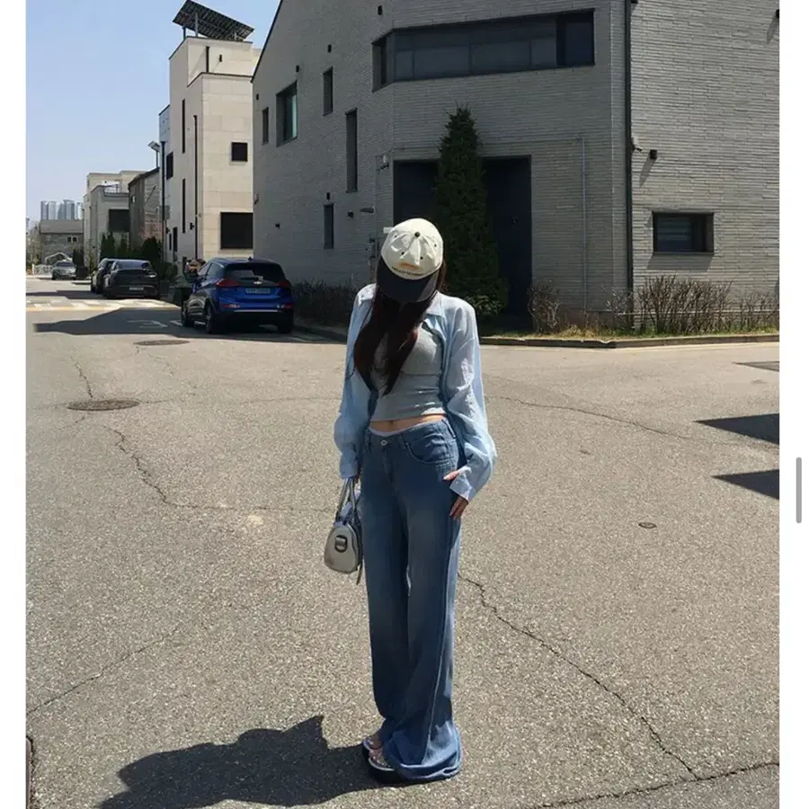 홀리 made 실키 텐셀 세미로우 데님 팬츠 중청 s size