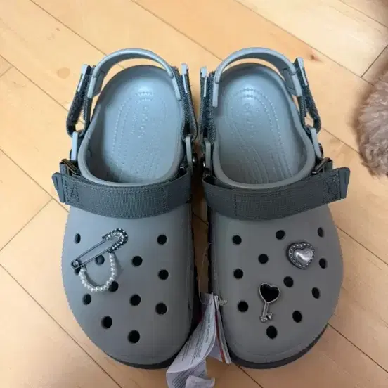 크록스 듀엣맥스2 클로그 그레이