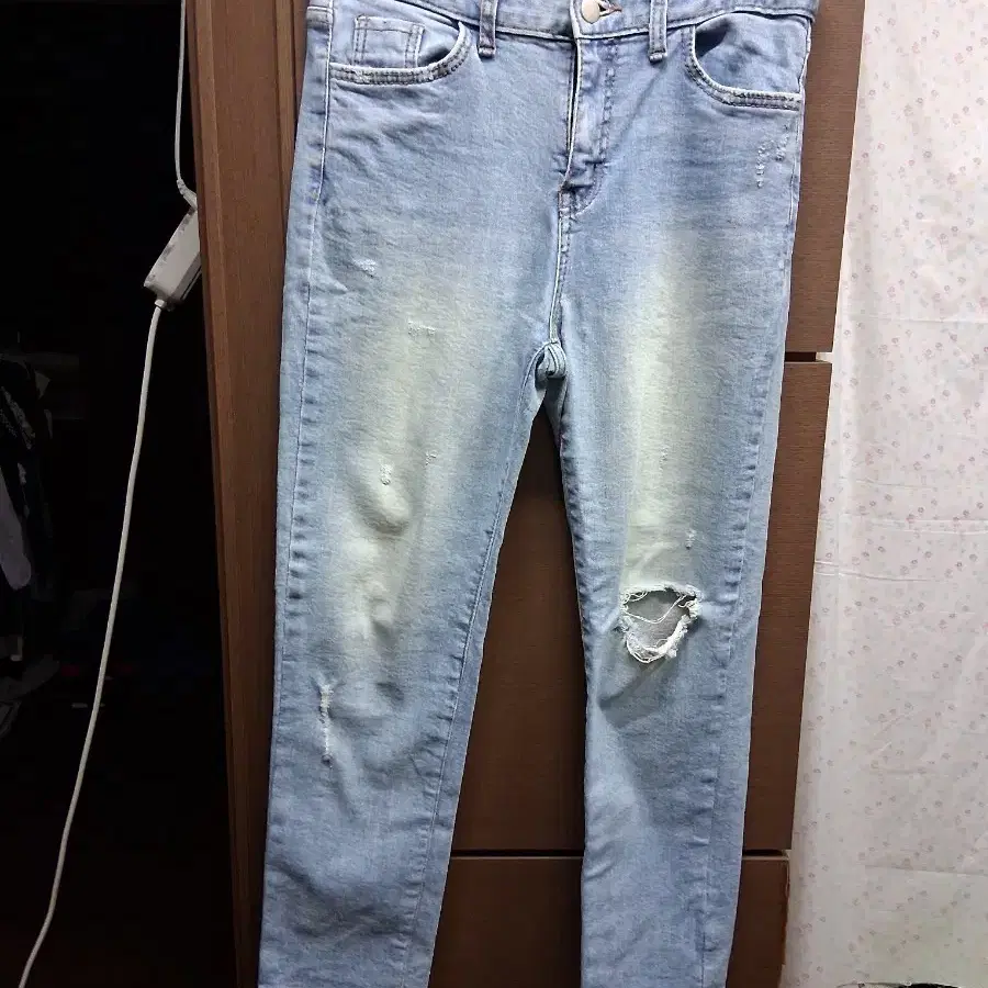 연청색 데미지 청바지(L)