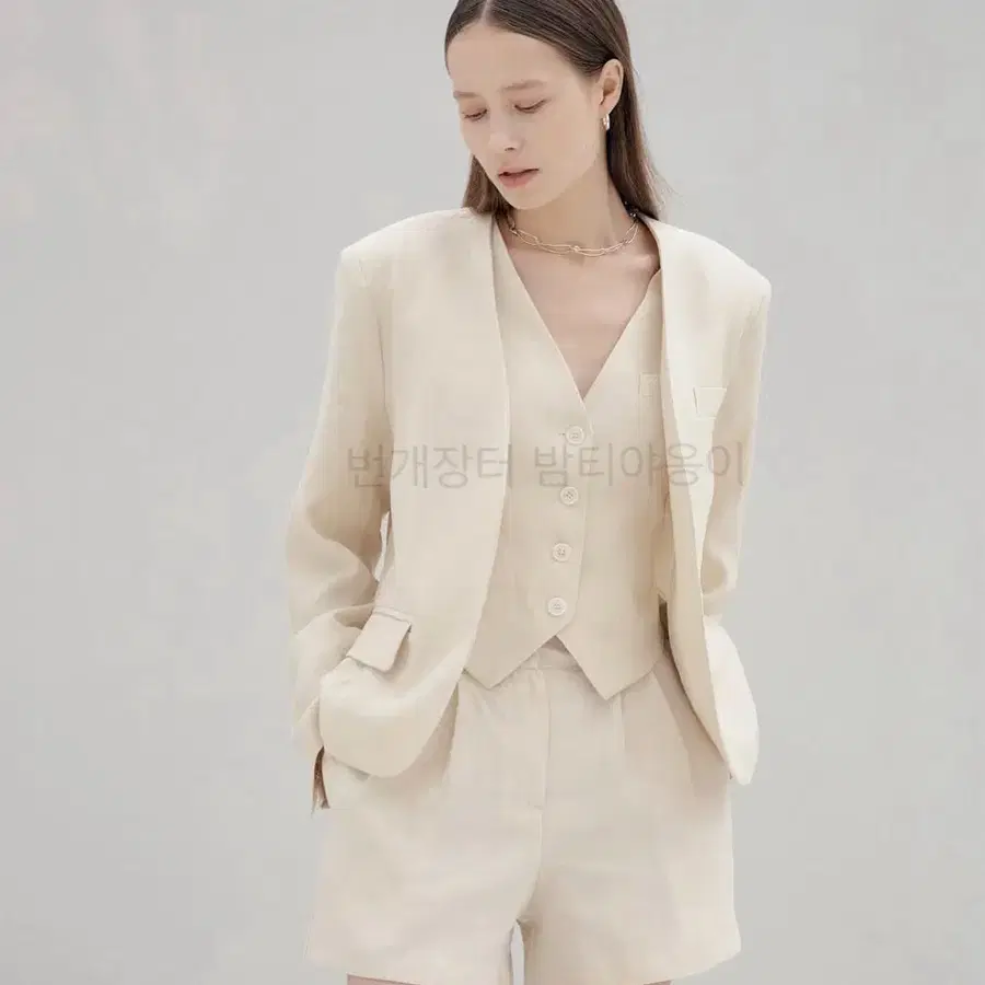 위아 WEARE 노카라 린넨 자켓 오트밀 베이지 오픈형 봄여름 하객룩 출근룩