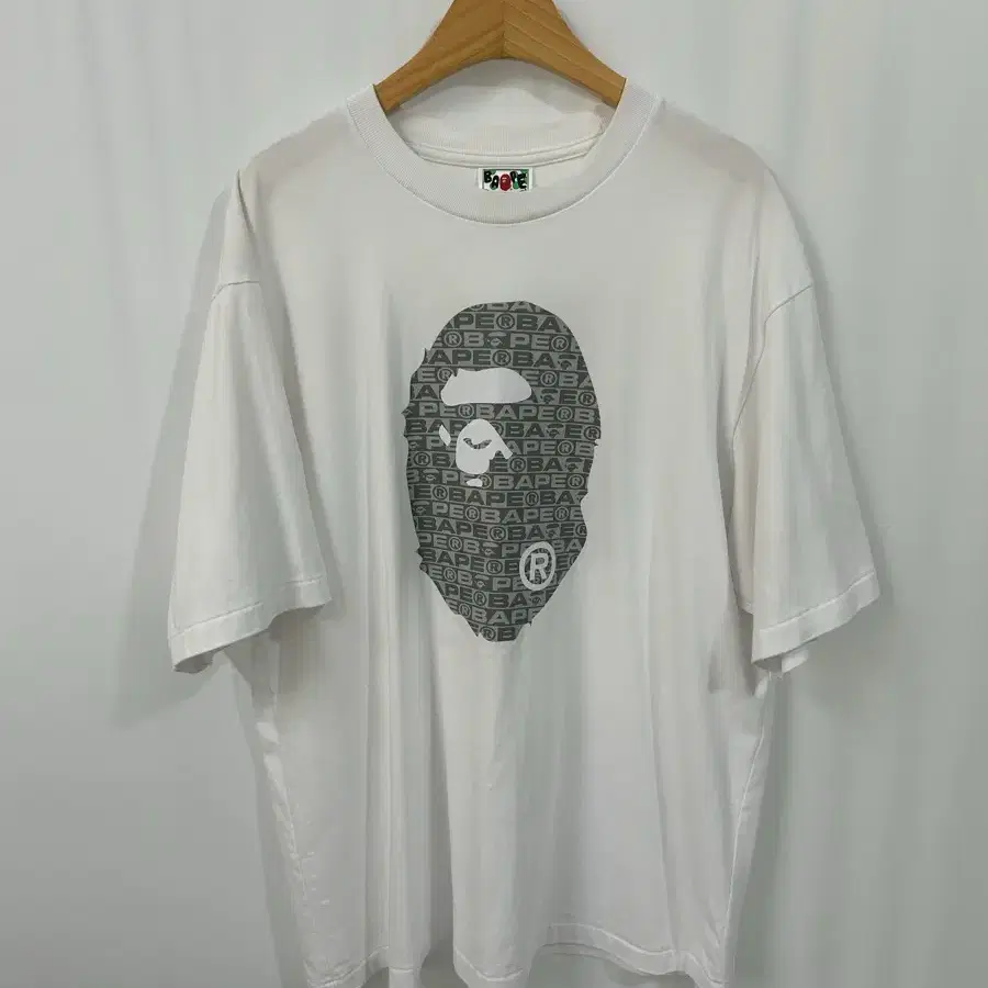 베이프 Bape 럭스 스포츠 패턴 에이프 헤드 티셔츠 화이트