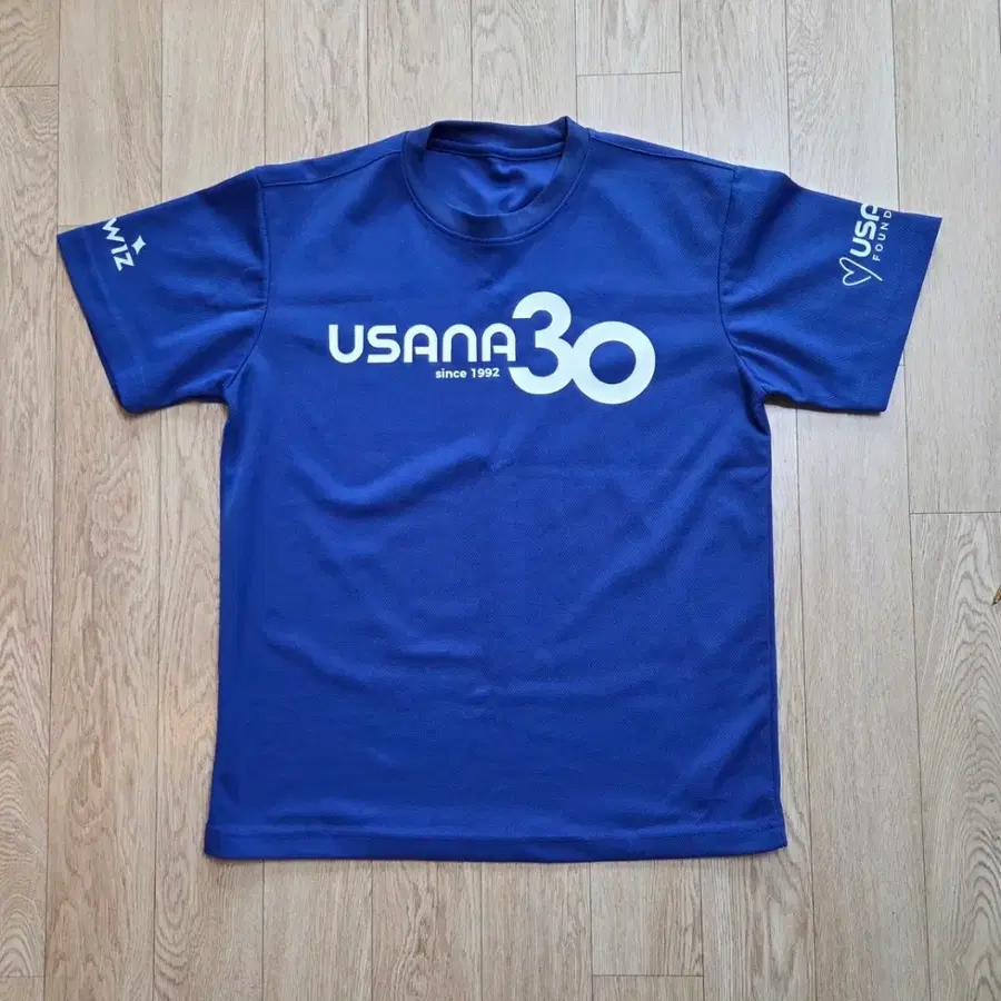 미사용 KT 스포츠 유사나 USANA 30주년 반팔티 90사이즈 (사이즈 마지막에 줄자사진 참고하시길요)유사나 헬스 사이언스 코리아 30주년 반팔티를KT산하의 스포츠단을