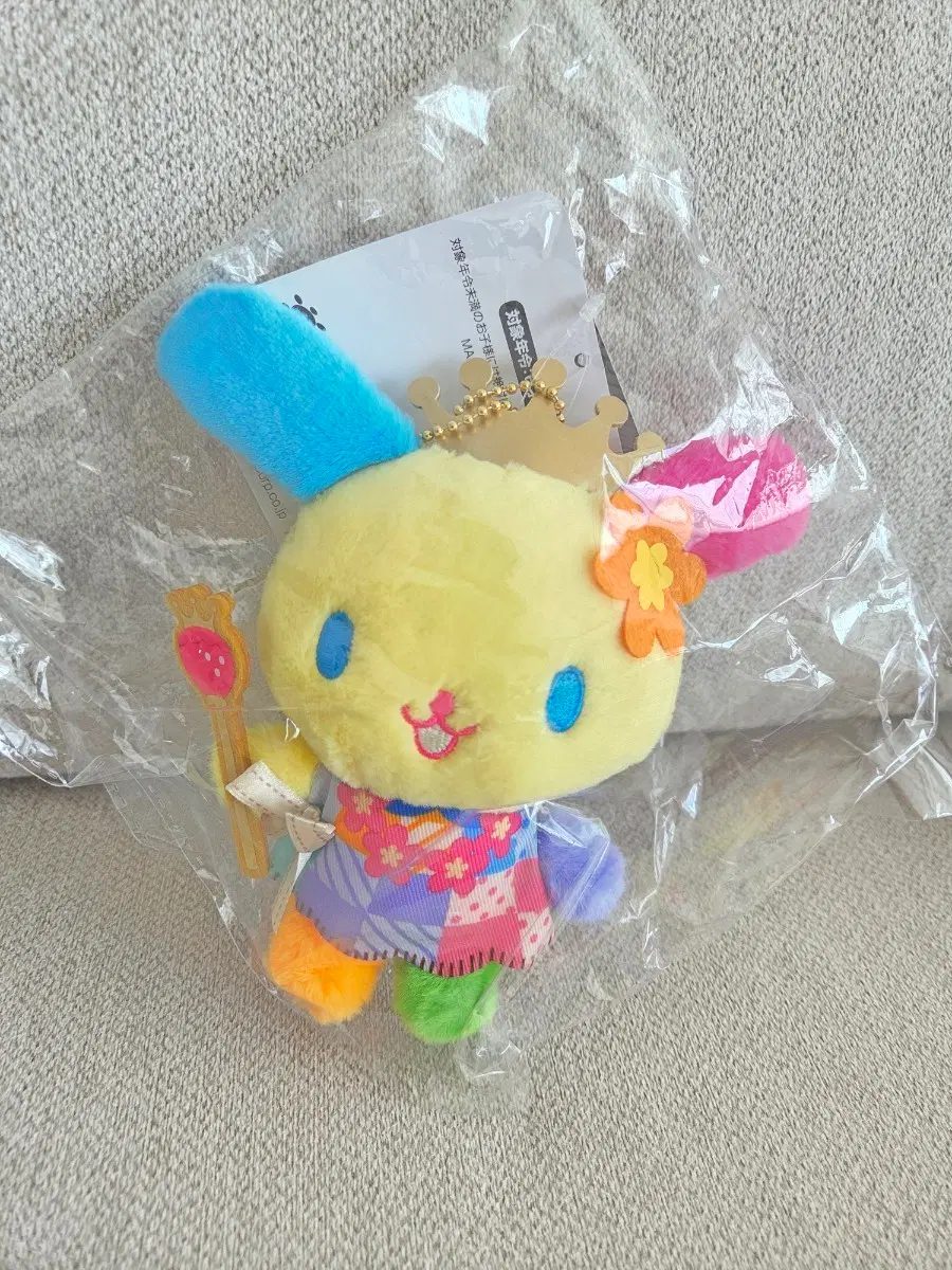 왕관쓴 우사하나 인형