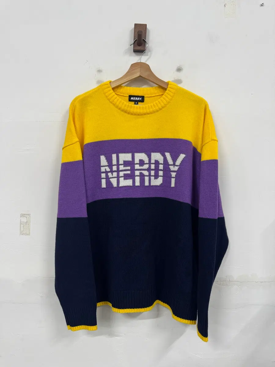 (M)널디 컬러블록 배색 니트