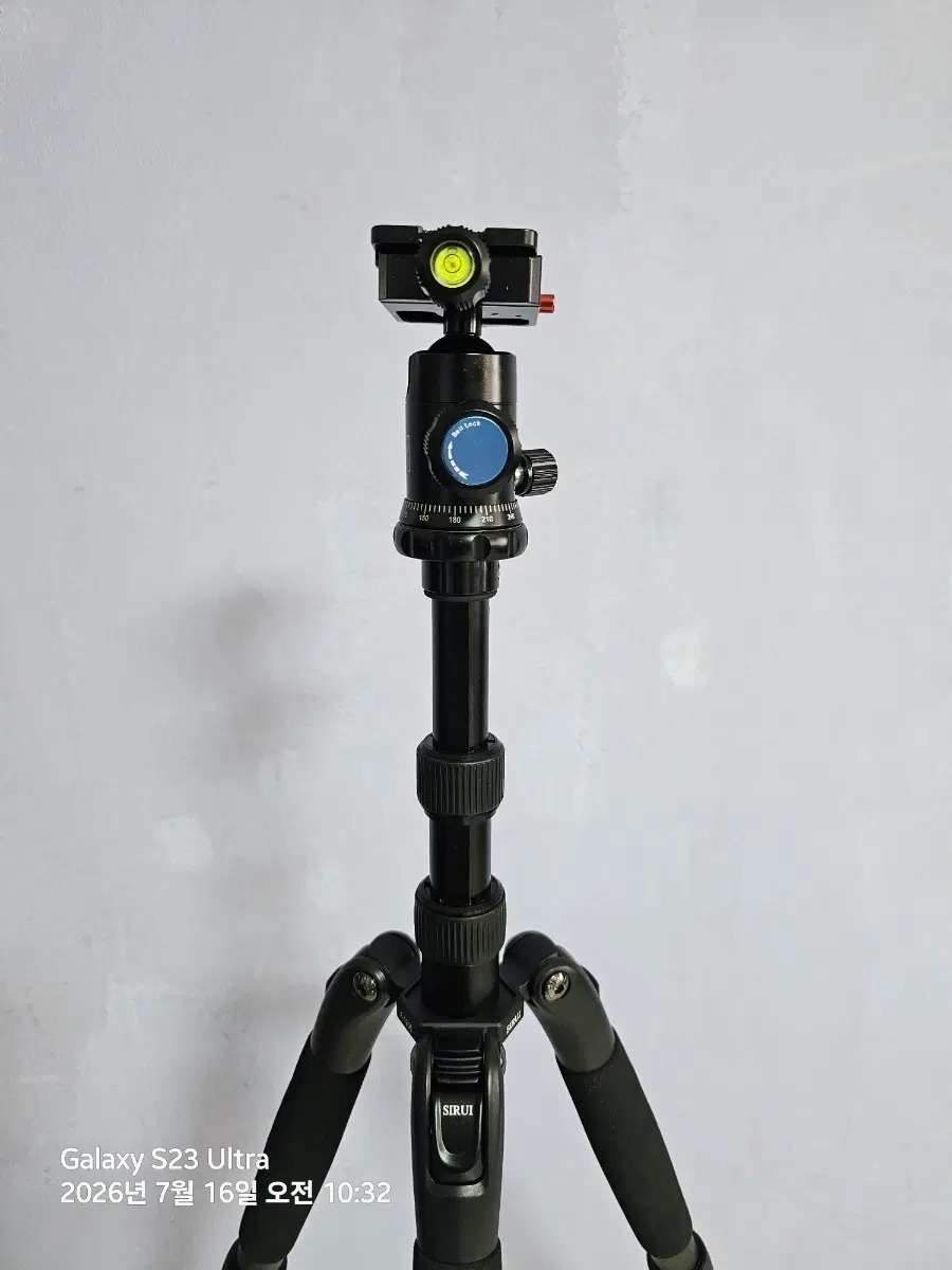 카메라 삼긱대 다리. 시루이시루이 삼각대 A-1205 + Y-10 헤드
