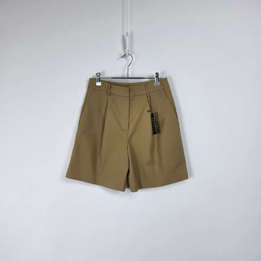 새상품 모간 베이지 원턱 반바지 여 28인치 260716