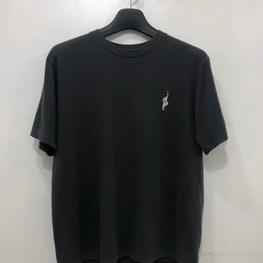 유니클로 UT 파이팅게임 반팔 XL